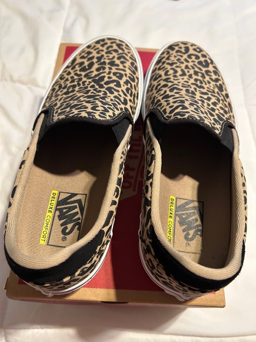 Vans Women's Slip-On Sneakers in Leopard Print - Black and Beige